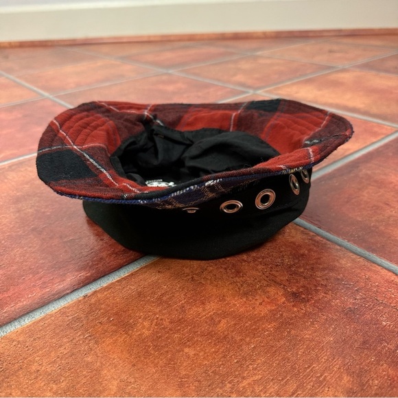 Marc Vachon One-of-a-Kind Bucket Hat - Picture 11 of 11